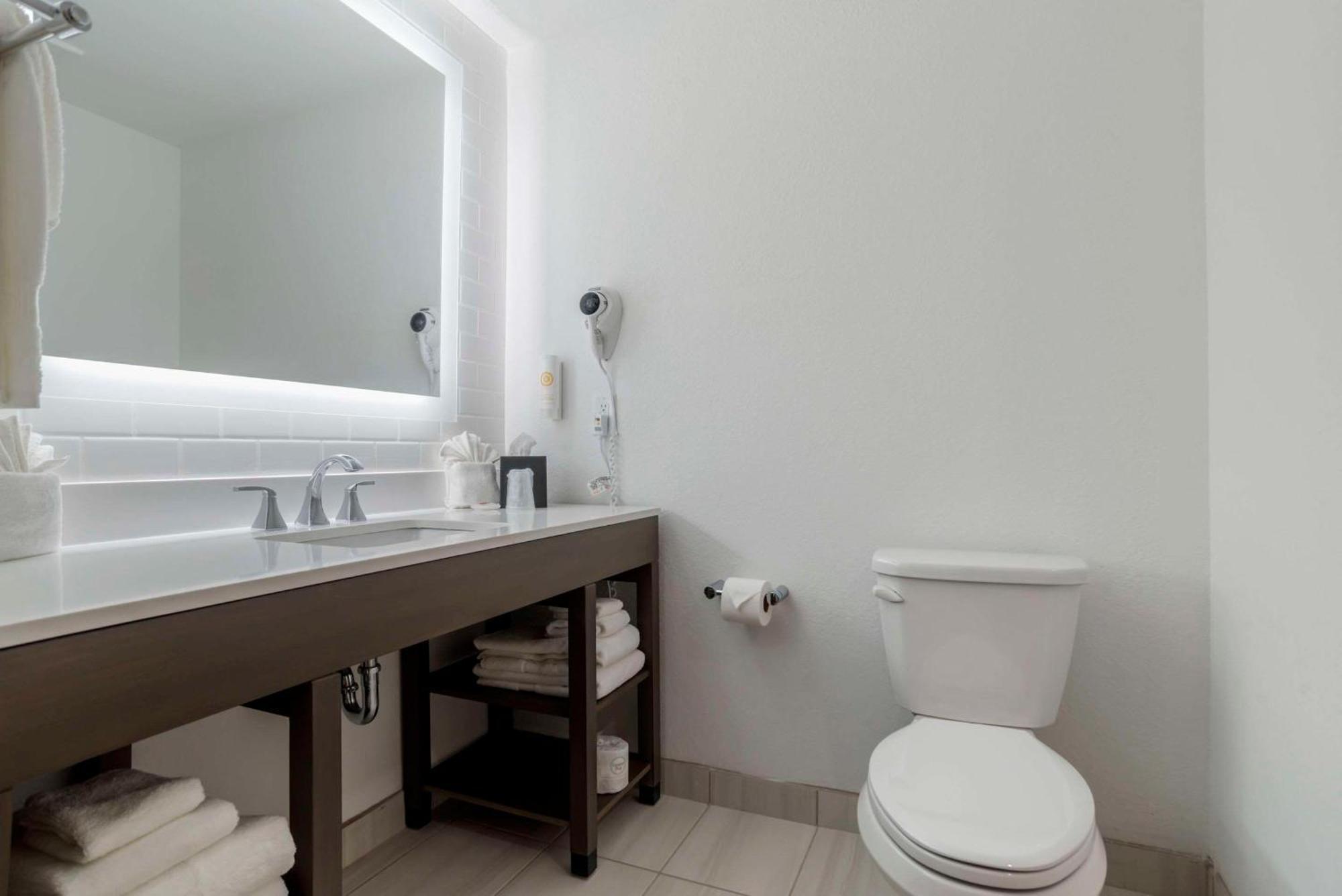 Comfort Inn & Suites Panama City Beach - Pier Park Area 외부 사진