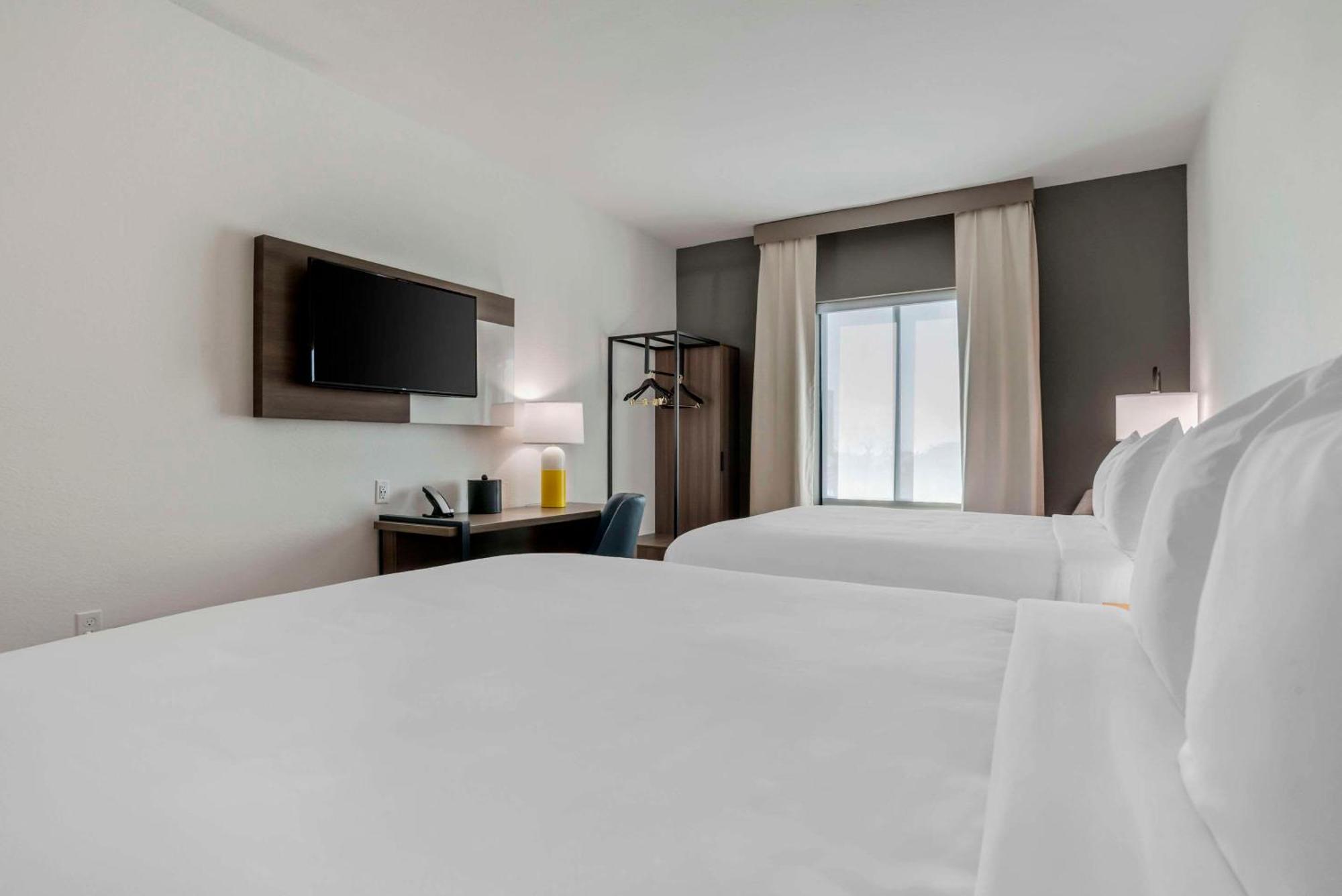 Comfort Inn & Suites Panama City Beach - Pier Park Area 외부 사진