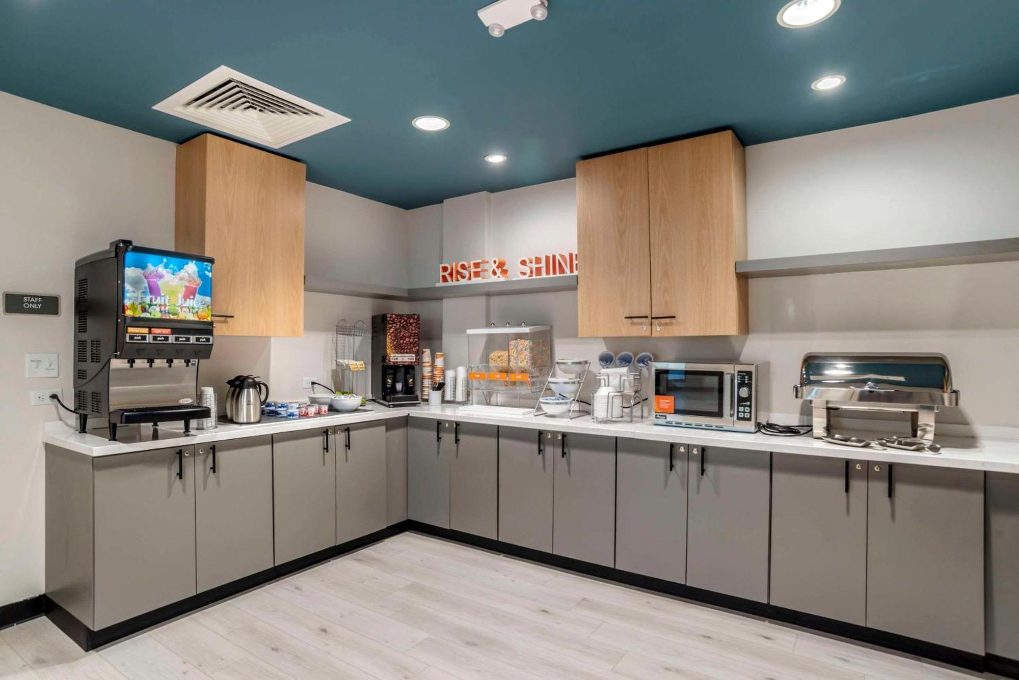 Comfort Inn & Suites Panama City Beach - Pier Park Area 외부 사진