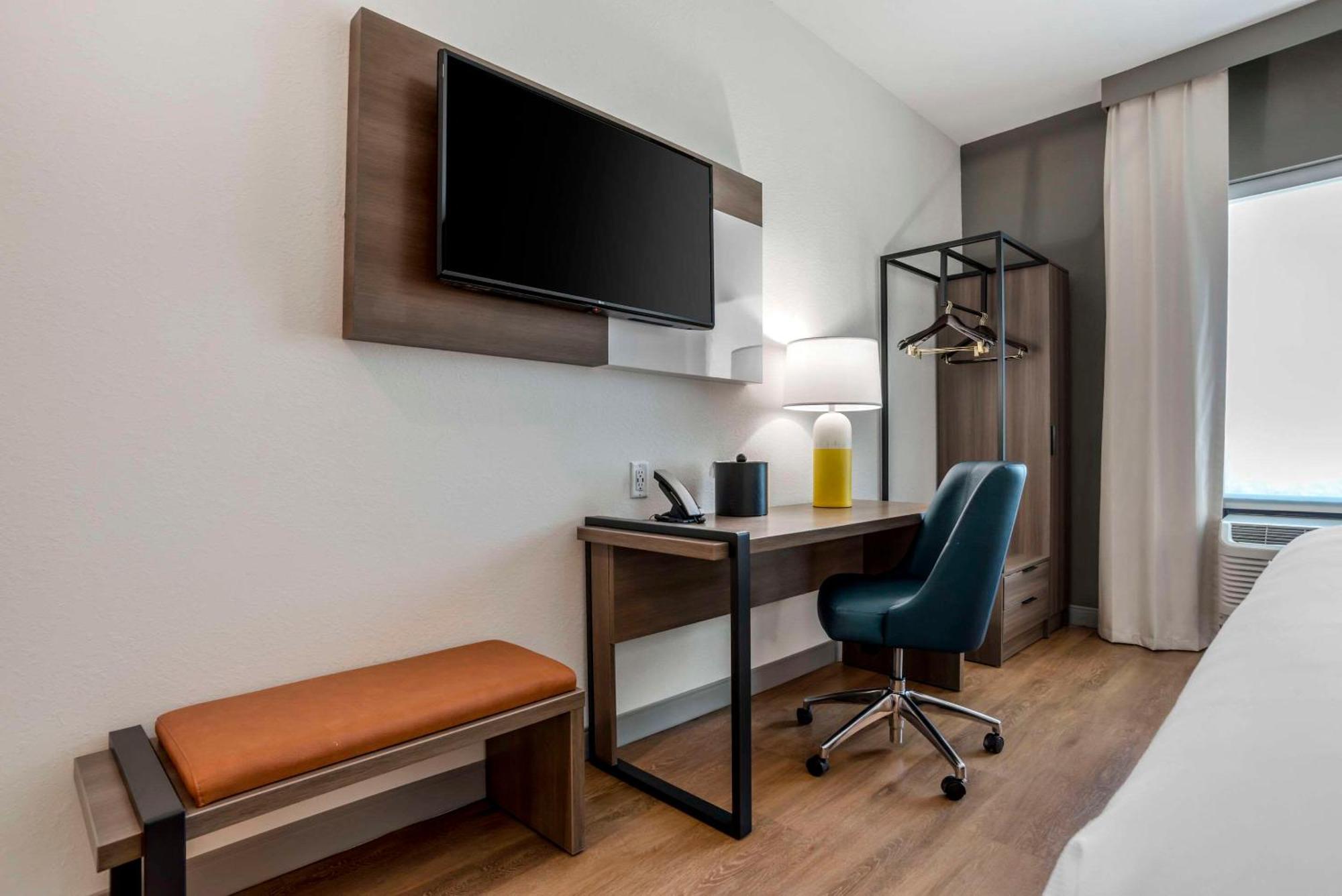 Comfort Inn & Suites Panama City Beach - Pier Park Area 외부 사진
